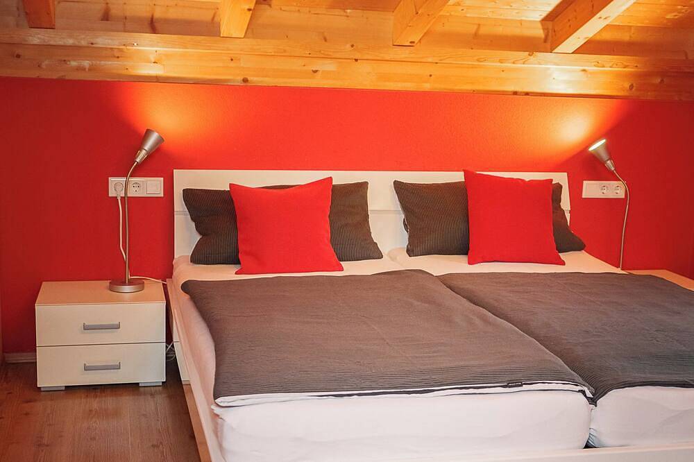 Modernes Ferienhaus in schöner Randlage am Lechsee bei Füssen, Kamin, Galerie in Lechbruck am See, Bayerisch Schwaben