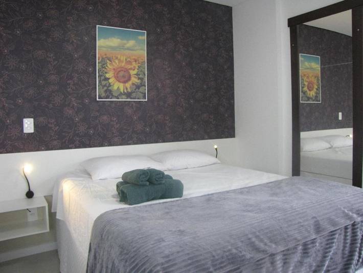 Gîte pour 3 personnes, avec jardin ainsi que terrasse et piscine, animaux acceptés à Joinville - 4