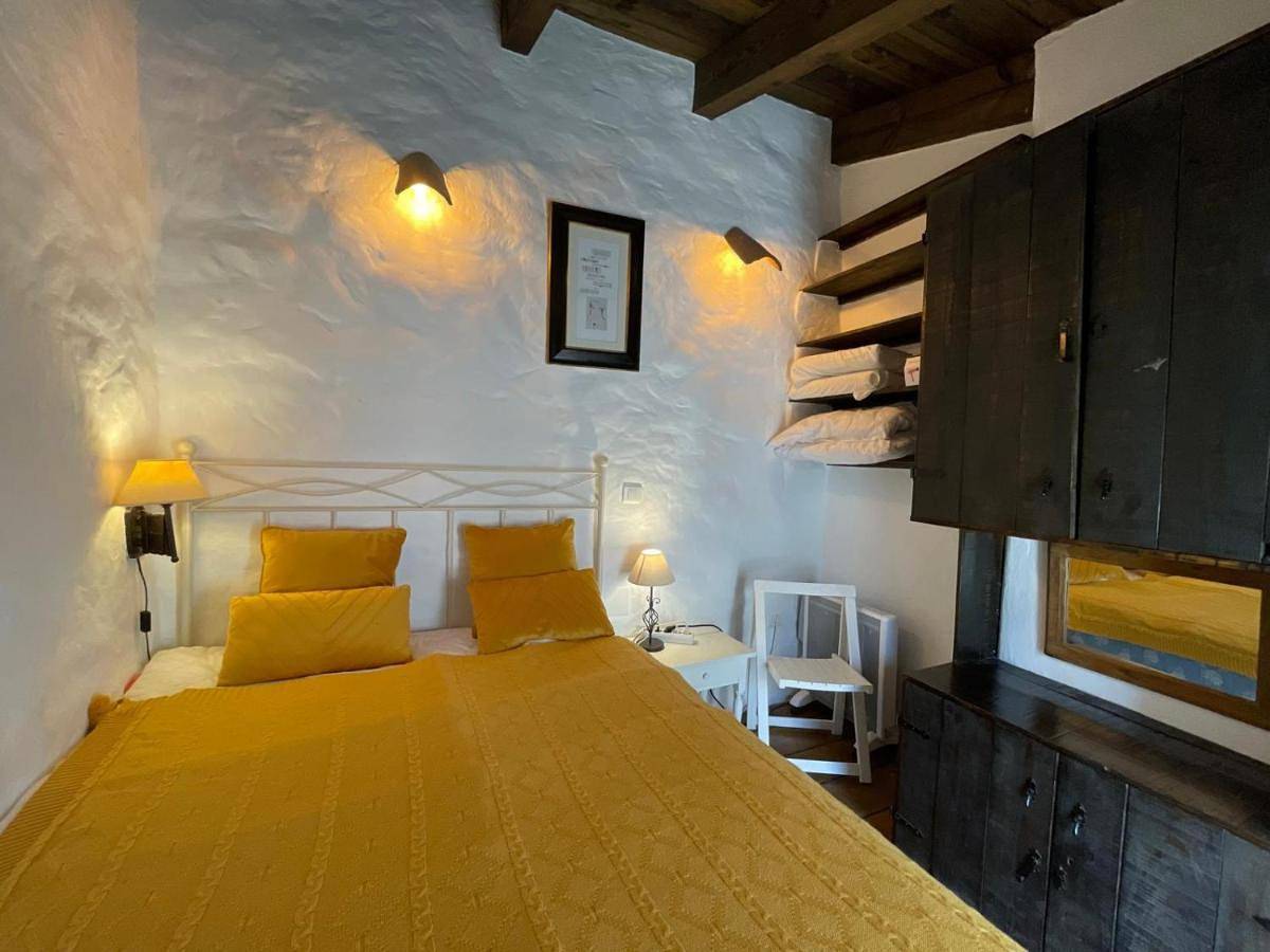 Apartamento entero, One-Bedroom Apartment in Salares, Cordillera Penibética