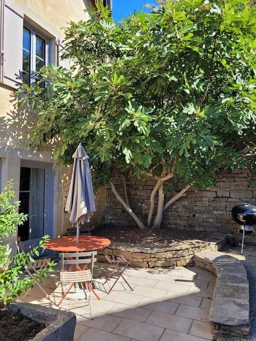 Location de vacances pour 4 personnes, avec jardin à Menétru-le-Vignoble - 2