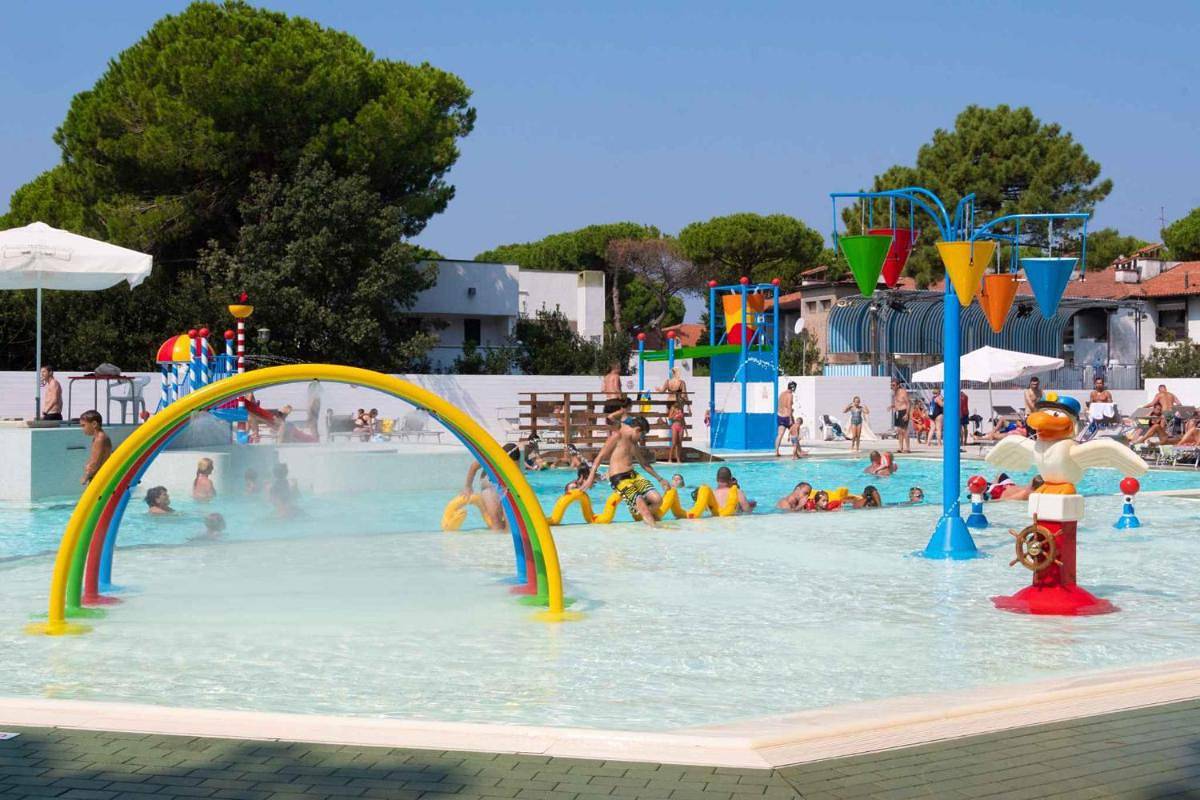 L'incantevole Mare Pineta Mobile home 4 persone in Lido di Spina, Provincia di Ferrara
