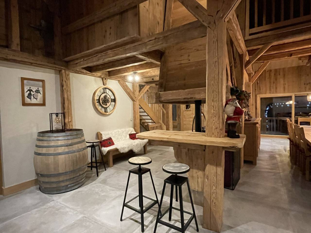 Chalet spacieux à Samoëns, 6 chambres, idéal pour 14 personnes avec Wifi in Samoëns, Région de Bonneville