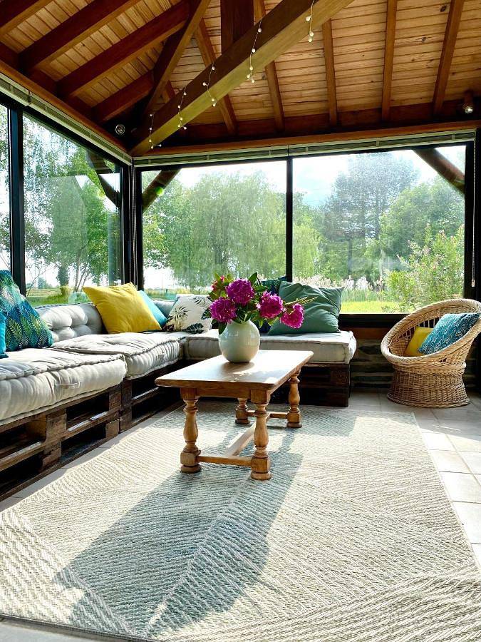 Location de vacances pour 14 personnes, avec terrasse ainsi que vue et jardin dans Noyal-sur-Vilaine - 2