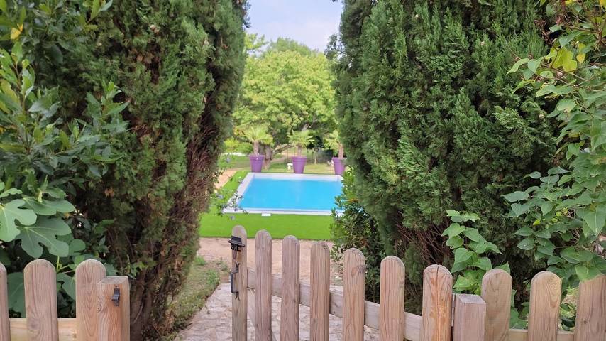 Chambre d’hôte pour 5 personnes, avec piscine et jardin à Saint-Gengoux-de-Scissé