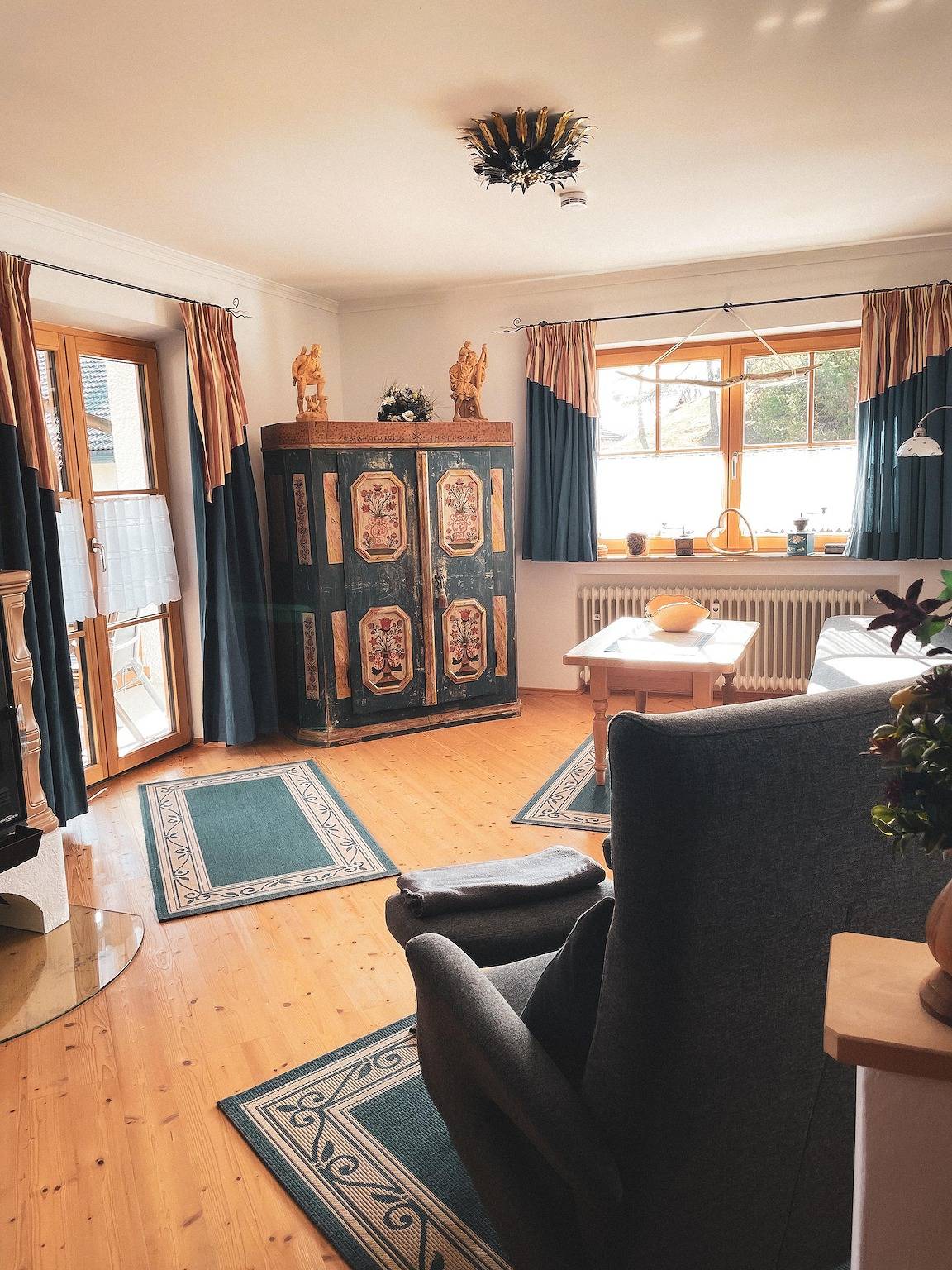 Ganze Ferienwohnung, Fewo "Wilderer", 1 Schlafz., Du u. Badewanne/Wc in Krün, Bayerische Alpen