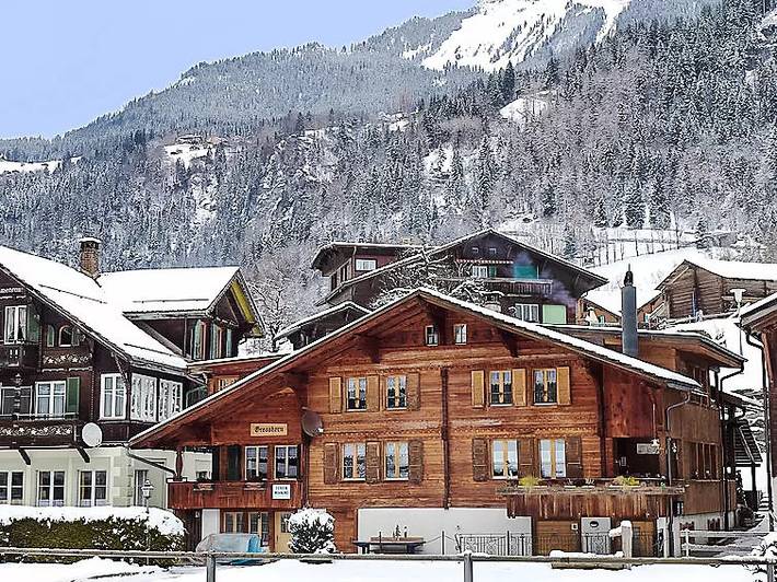 Hütte für 4 Personen, mit Balkon in Lauterbrunnen