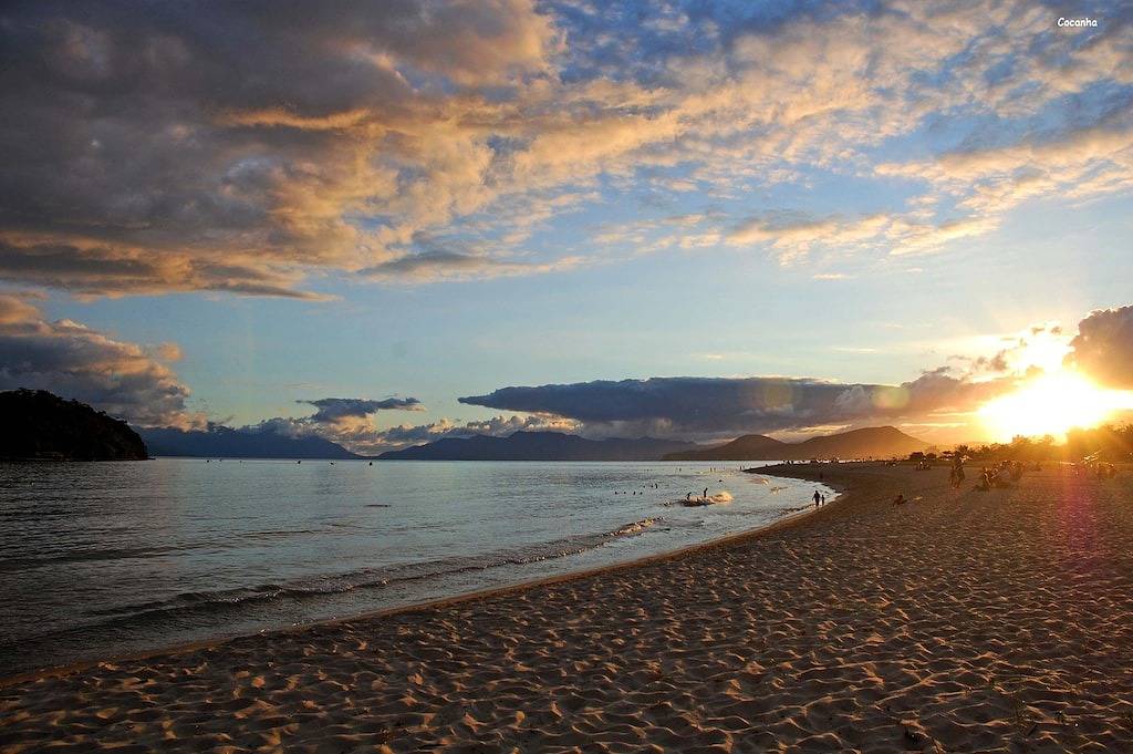 Ganze Wohnung, Apartment mit 2 Schlafzimmern, 600 m vom Strand von Tabatinga eingerichtet, in Região Metropolitana do Vale do Paraíba e Litoral Norte