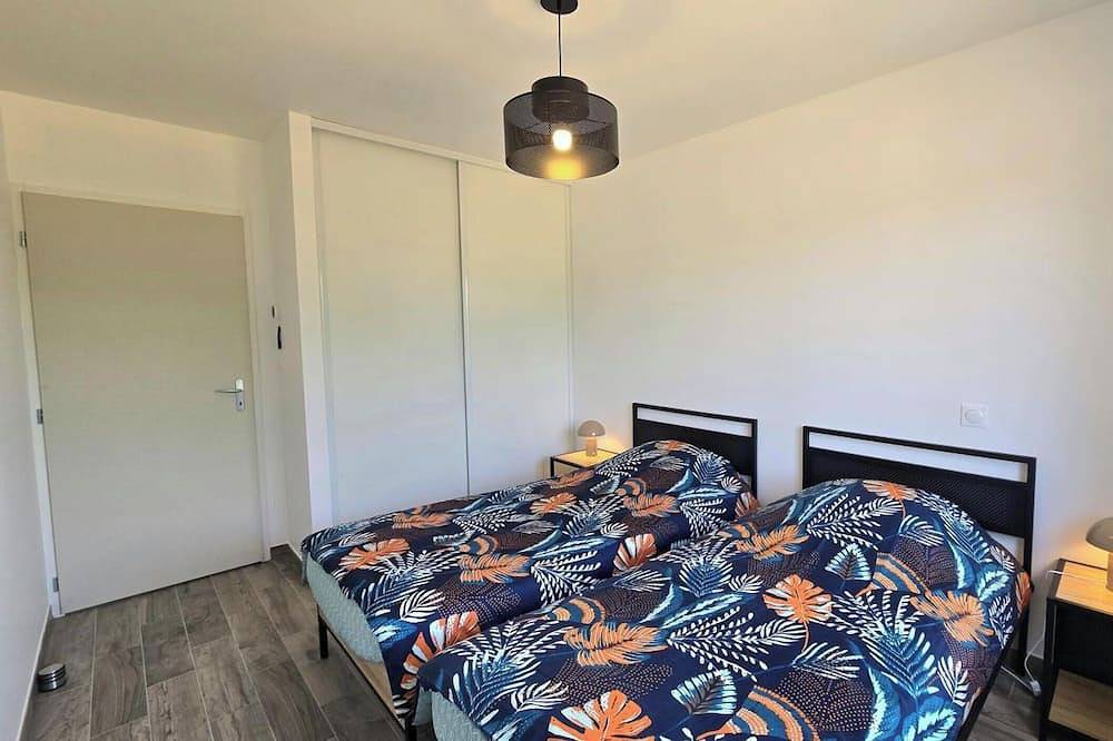 Appartement entier, Maison neuve avec clim - 4 pers. vue château in Excideuil, Périgord Vert