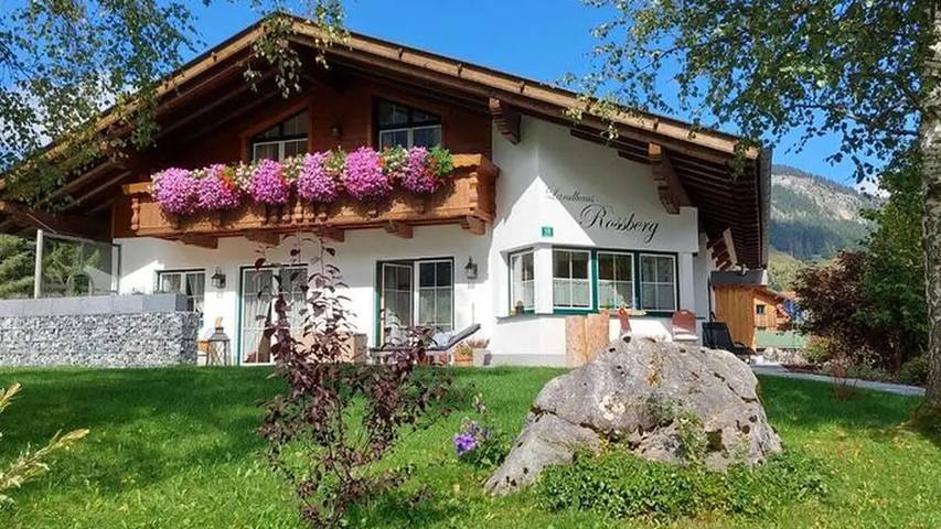 Hütte für 4 Personen, mit Balkon in Tannheim (Tirol)