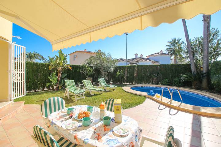Villa für 4 Personen in Oliva