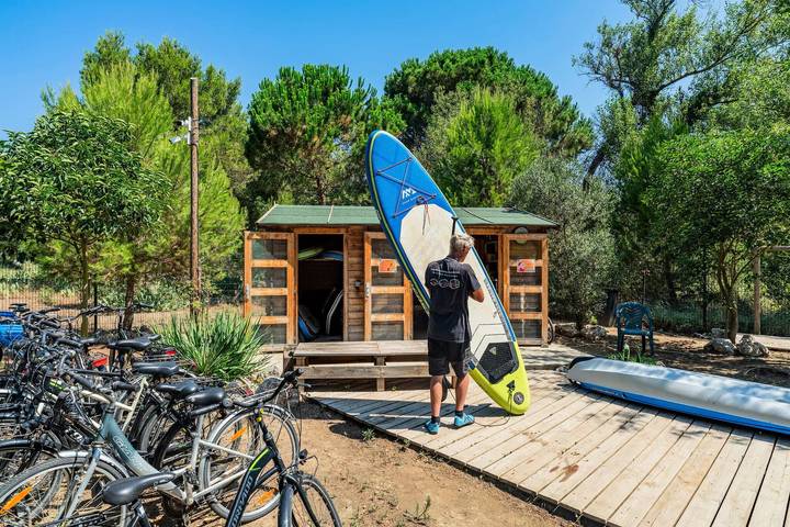 Camping pour 4 personnes, avec terrasse et piscine, animaux acceptés à Sainte-Marie-la-Mer - 4