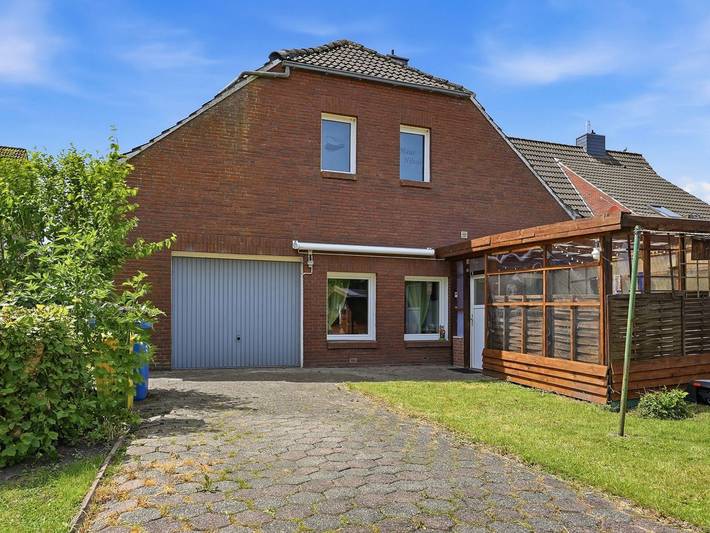 Ferienhaus für 4 Personen, mit Terrasse und Garten in Emden - 2