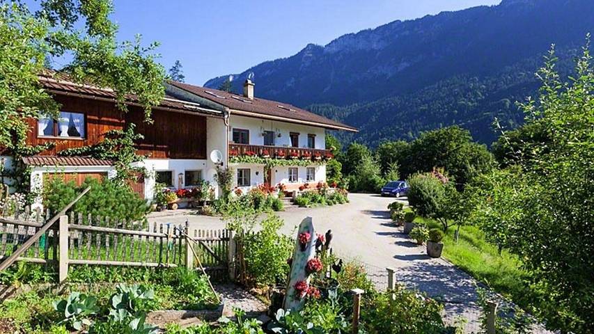 Bauernhof für 2 Personen, mit Garten und Terrasse in Bischofswiesen