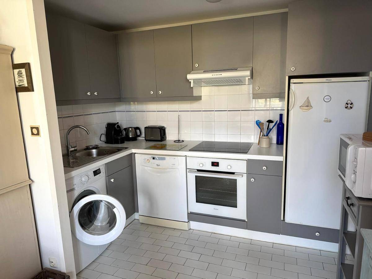 Appartement entier, ღ Atgier - Au cœur du port, Spacieux et Wifi in Saint-Martin-de-Ré, Île de Ré