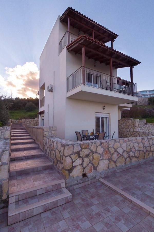 Like Home in Kato Stalos, Agia Marina