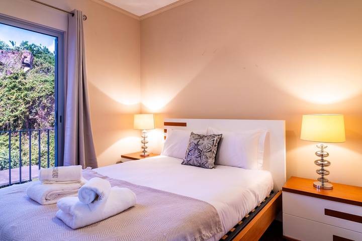 Apartamento de férias para 4 pessoas, com varanda em Santa Cruz (Madeira)