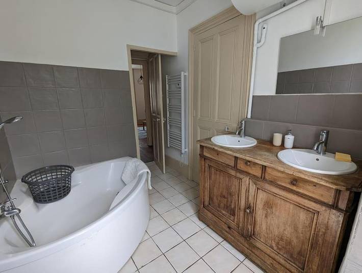 Gîte pour 4 personnes, avec vue et balcon dans Thermes De Vals Les Bains - 4