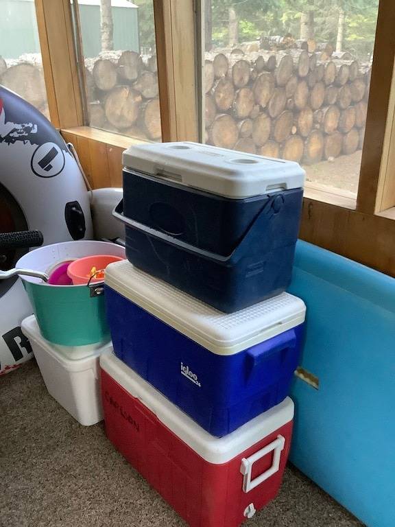 Family‑Friendly Bungalow & Bunk House • Sleeps 10 • Steps from Priest Lake in Kaniksu Nationalwald