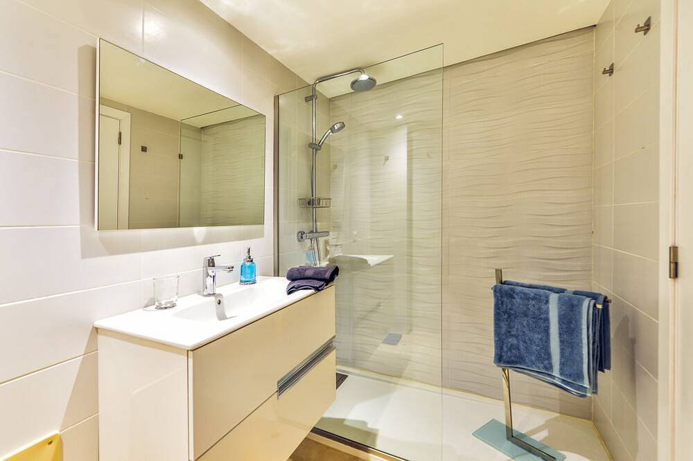 Entire apartment, Neu Wohnung am Strand / New apartment in the beach in Cala Millor, Sant Llorenç des Cardassar