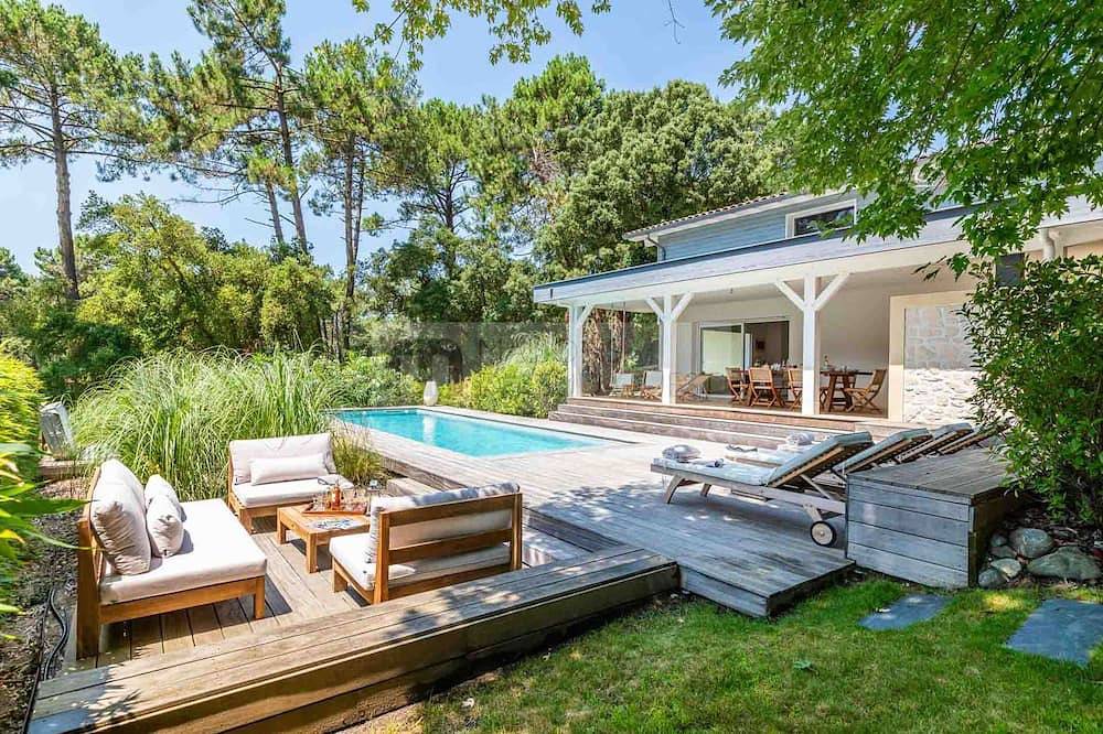 Charmante Villa  Avec Piscine Chauffee Surplombant Le Golf in Seignosse Océan, Seignosse