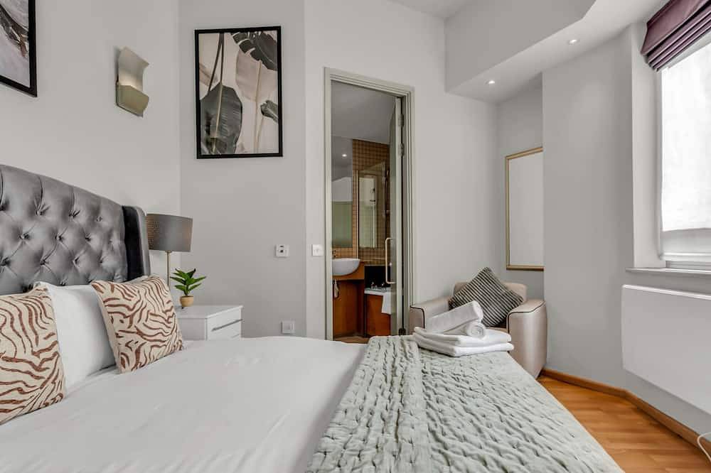 Ganze Wohnung, Contemporary One Bedroom Apartment in City Road, London by Mysquare in Islington, London