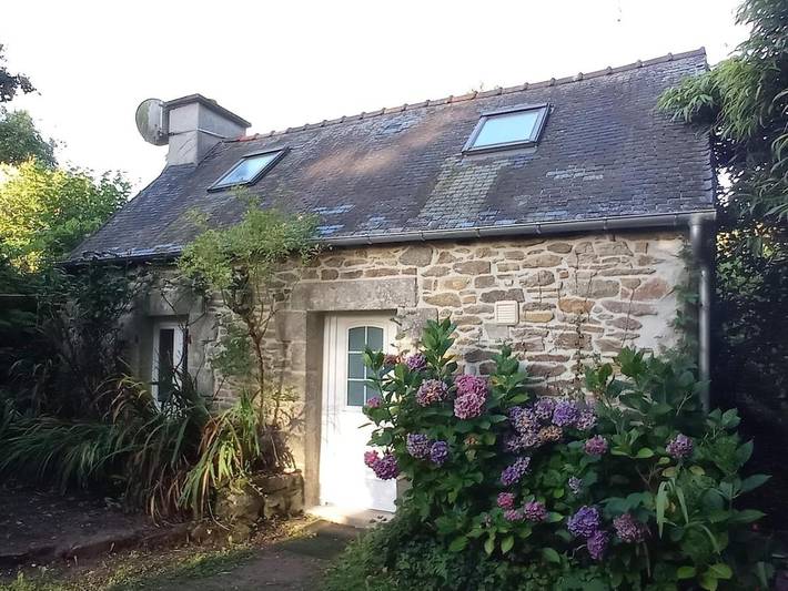 Location de vacances pour 4 personnes, avec terrasse et vue à Plouigneau