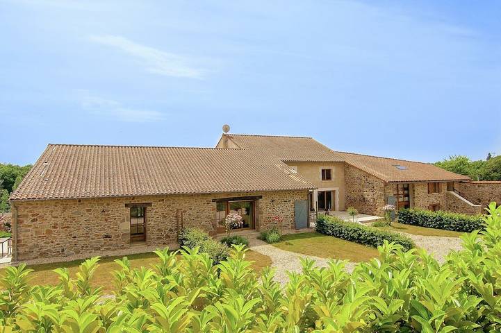 Maison de vacances pour 32 personnes, avec terrasse et piscine