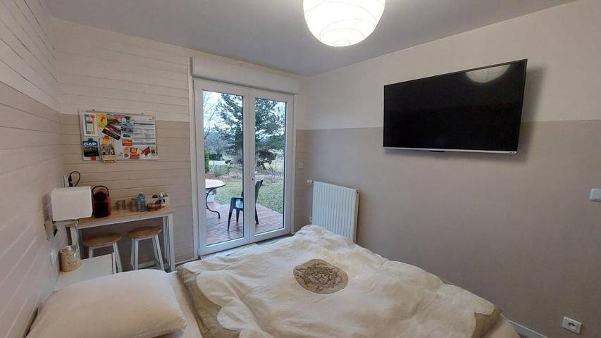 Chambre d’hôte pour 2 personnes, avec Terrasse ainsi que Jardin et Vue