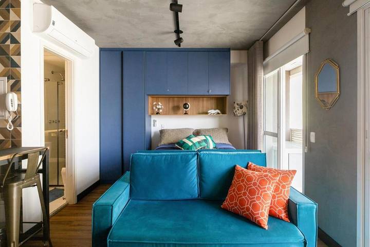 Casas e apartamentos de temporada para 4 pessoas, com balcão e piscina e ainda jardim na Liberdade