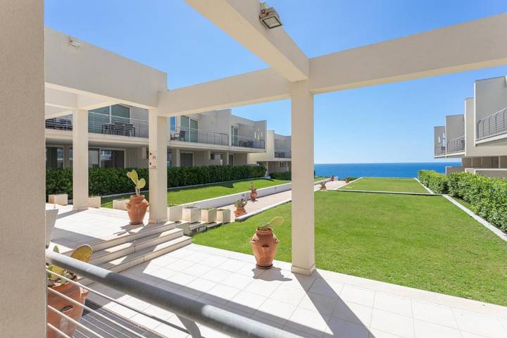 Bungalow für 2 Personen, mit Terrasse und Garten sowie Pool im Salento - 2
