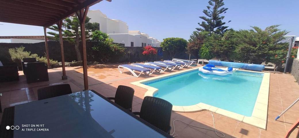 Chalet para 7 personas, con piscina además de jardín y vistas, Se admiten mascotas en Lanzarote - 3