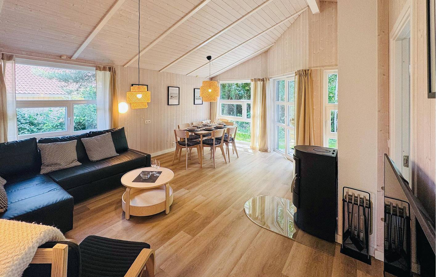 72qm Apartment mit WiFi, Parkplatz, TV, Terrasse & Strand 400m in Priwall, Lübecker Bucht