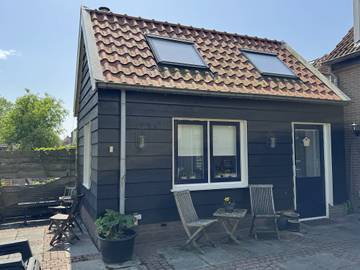 Ferienhaus für 2 Personen, mit Balkon/Terrasse und Terrasse in Brouwershaven