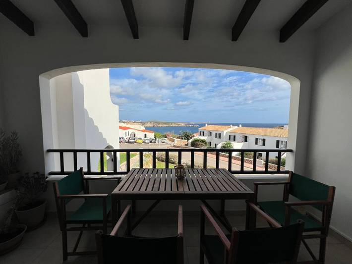 Vakantieappartement voor 4 personen, met balkon en tuin op Menorca