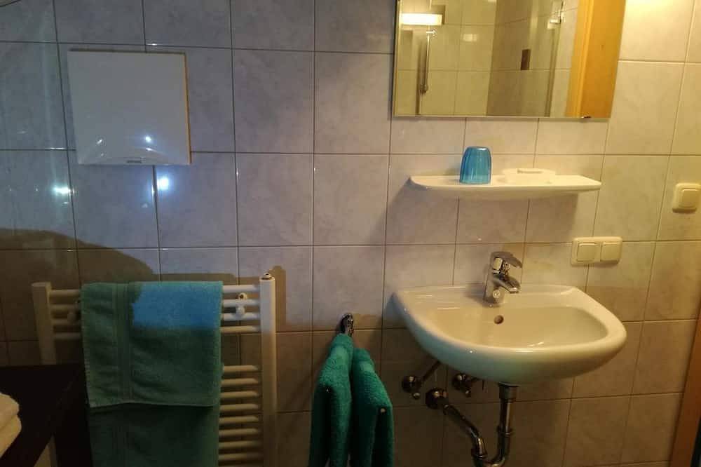 Edelweiß/2 Schlafräume/bad, Wc - Biobauernhof Örglgut in Werfenweng, Tennengau