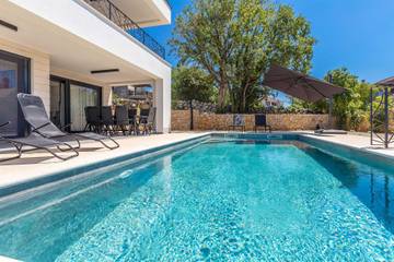 Villa für 8 Personen in Krk Stadt, Krk, Bild 3