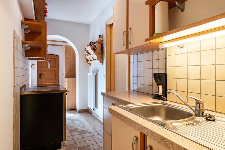 Entire apartment, Holiday Apartment "Thomasegg Hof Birke" with Mountain View, Shared Terrace & Wi-Fi in Sarnvalley, Sarntal Alps