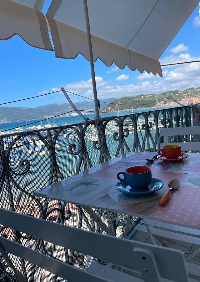 Ferienhaus für 4 Personen, mit Balkon und Terrasse sowie Ausblick
