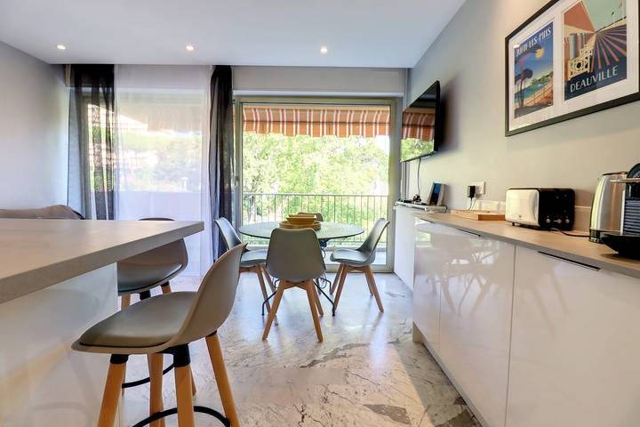 Ferienwohnung für 4 Personen, mit Pool und Terrasse in Antibes - 4