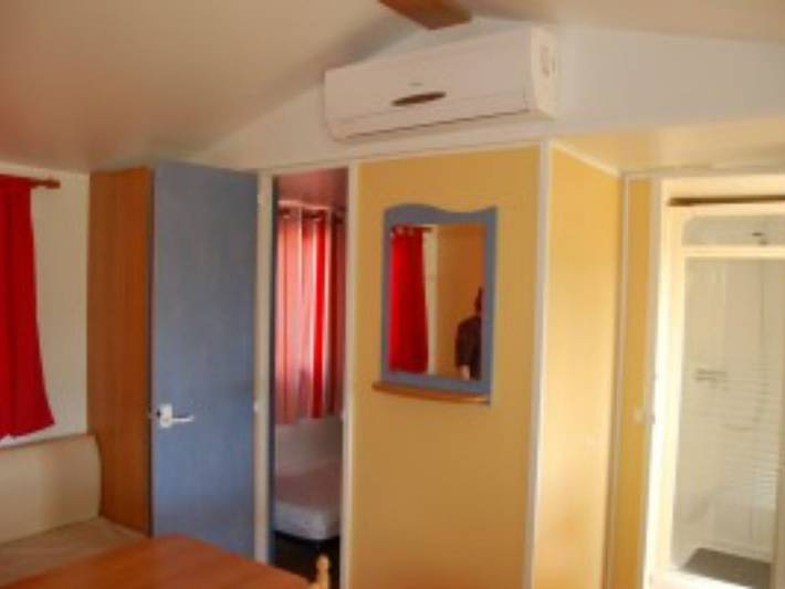 Mobil home pour 4 personnes, avec terrasse et piscine dans Terra Alta - 2