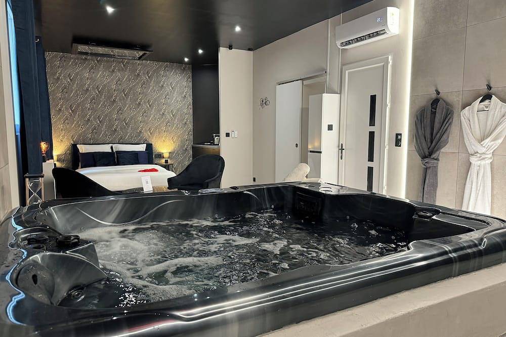 Apartamento entero, The Secrets of Eros: Suite De Luxe in Dax, Region de Dax
