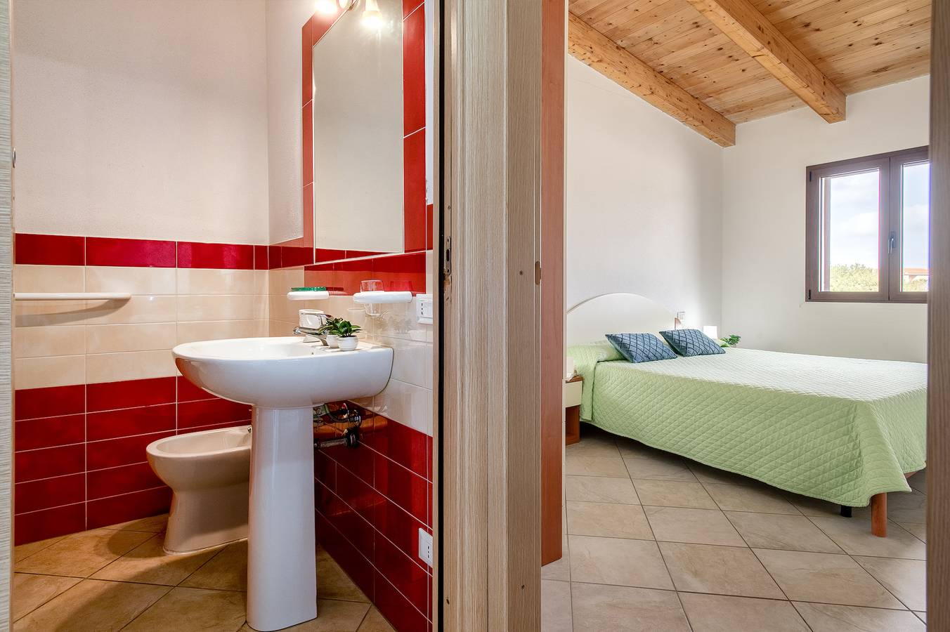 Appartamento intero, Appartamento '4 S' con terrazza privata, giardino in comune e balcone in Trinità d'Agultu e Vignola, Olbia-Tempio