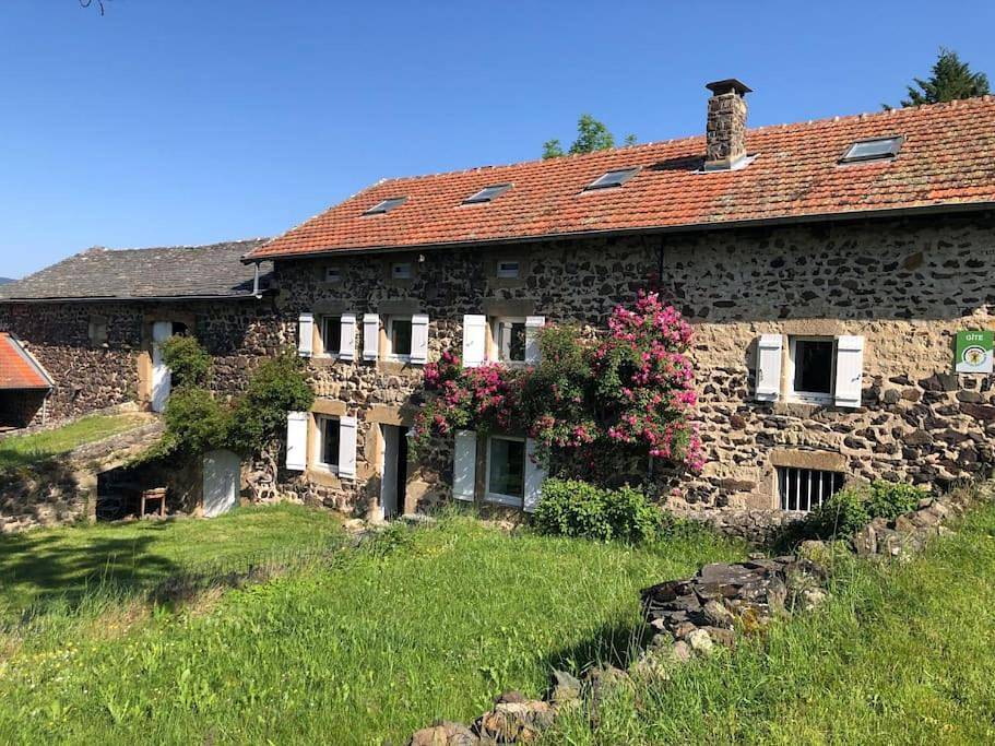 Seven-Bedroom House in Beaux, Haute-Loire