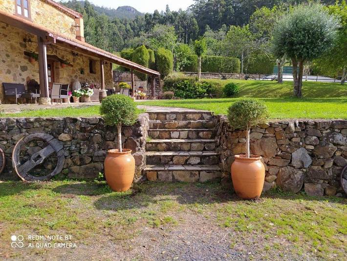 Casa rural para 12 personas, con vistas además de terraza y jardín, Se admiten mascotas en Rías Altas - 3