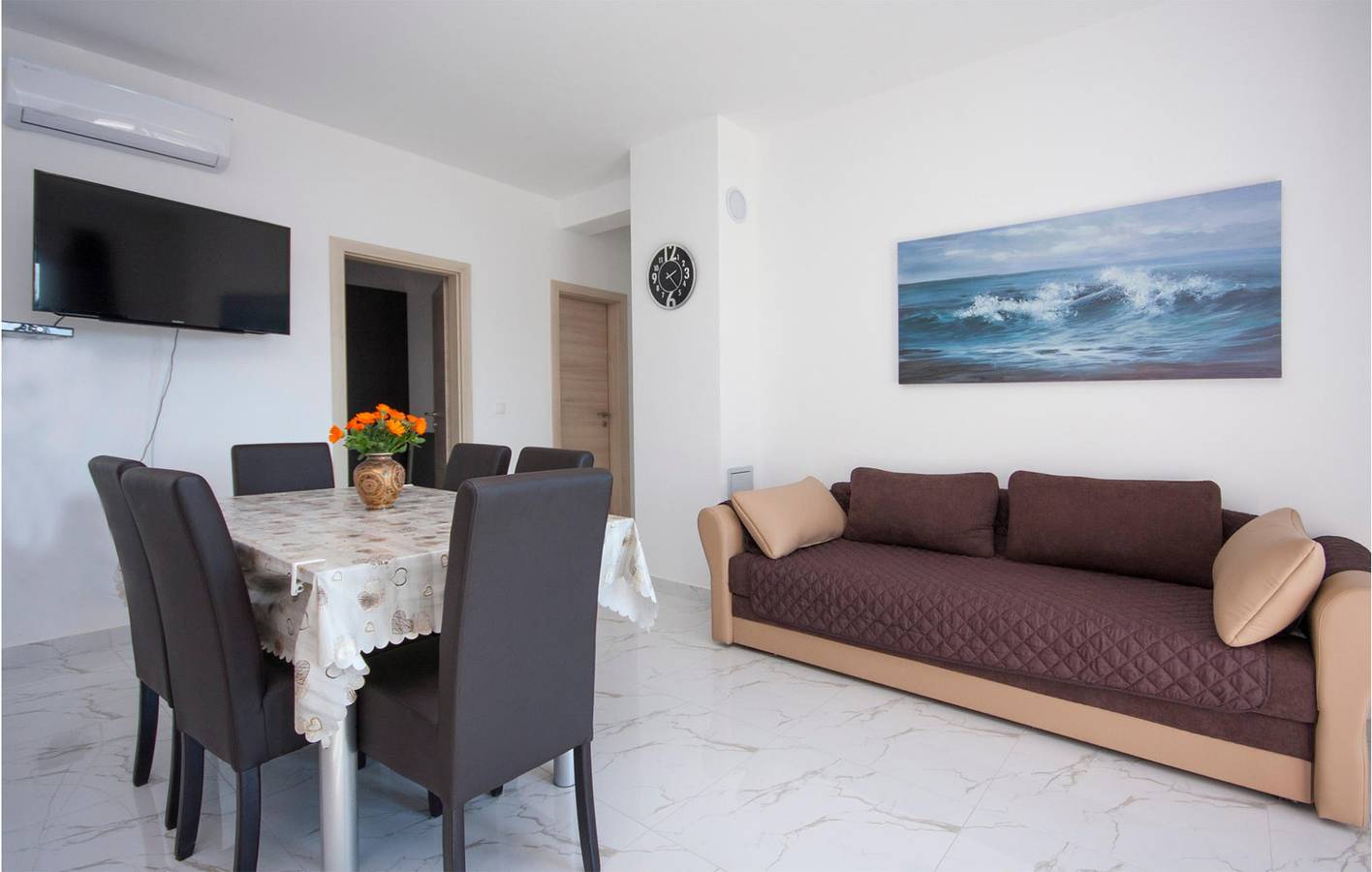 Geheel vakantieappartement, Vakantieappartement voor 5 personen met terras in Ražanj, Šibenik-Knin