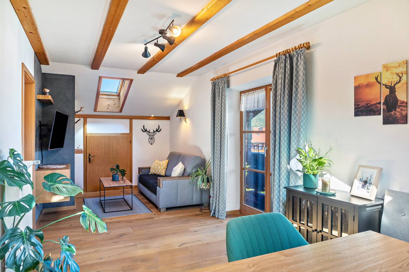 Ganze Wohnung, Apartment 'Herzogstand' mit Bergblick, Balkon und Wlan in Krün, Bayerische Alpen