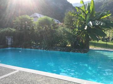 Location de vacances pour 5 personnes, avec jardin et piscine dans Geu