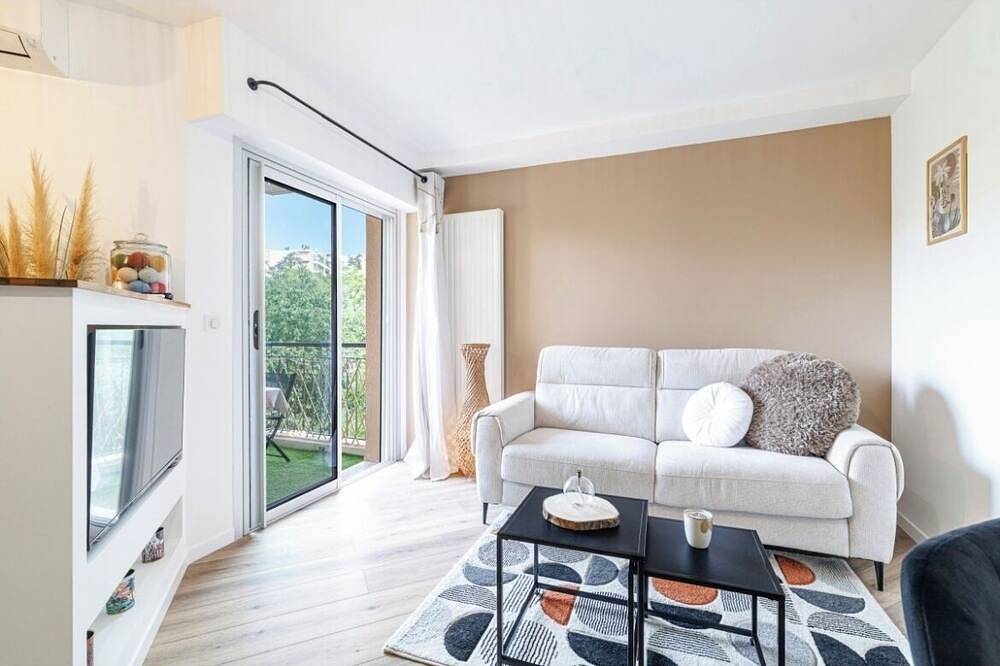 Appartement De Vacances pour 2 Personnes dans Le Cannet, Région de Cannes