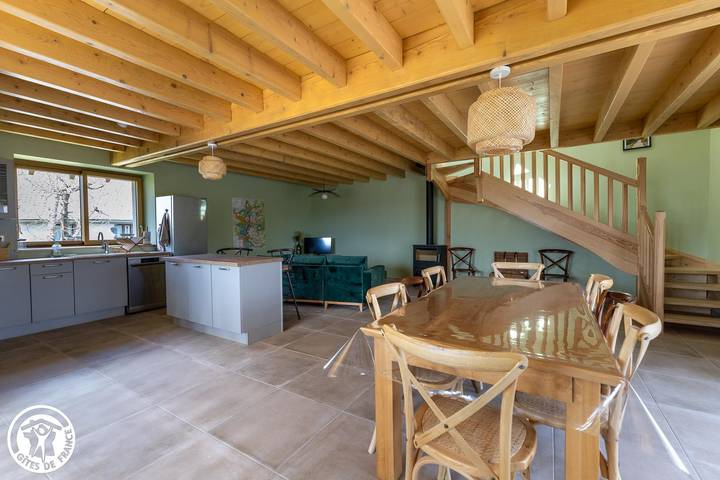 Gîte pour 10 personnes, avec jardin à Olby - 4