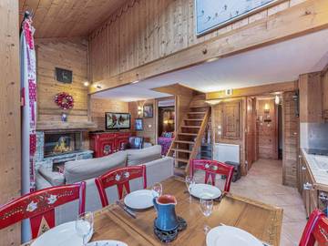 Gîte pour 6 personnes, avec piscine et balcon dans Meribel Village